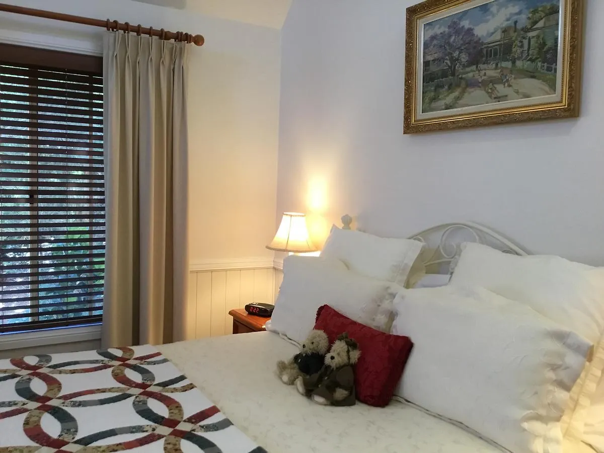 Glenrose Cottages Warwick Bed & Breakfast